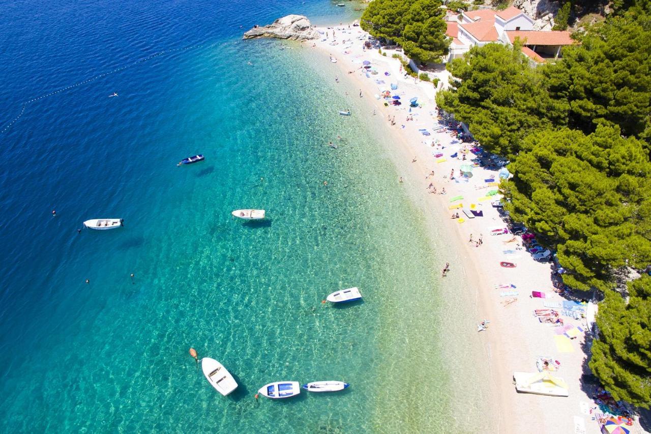 Apartments With A Parking Space Brela, Makarska - 11552 Kültér fotó