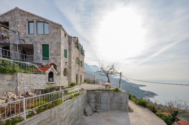 Apartments With A Parking Space Brela, Makarska - 11552 Kültér fotó